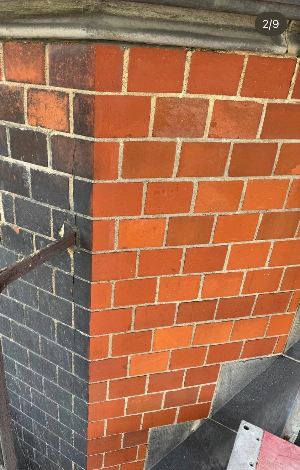 ASTA-TECH – Technische Oberflächenreinigung – Schornstein von einer Seite gereinigt